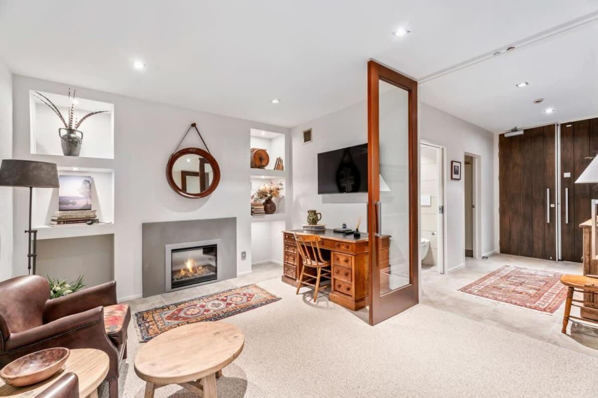 Pembroke Luxury Apartment Wanaka Ngoại thất bức ảnh